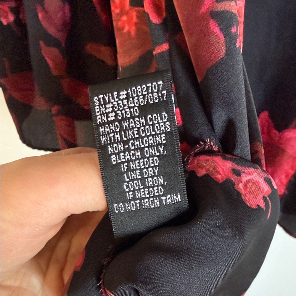 by & by Black and Red Floral Blouse with gold hardware - Picture 10 of 10